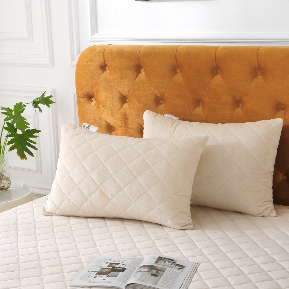 防过敏珊瑚绒防水床垫保护罩，可拉伸加州特大号床垫套，最大尺寸为 16 英寸，超柔软床罩，温暖透气床罩 